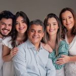 Ademilson, Mércia e os filhos, Sávio Henrique Gomes, Larissa Santos Cunha e Beatriz Santos Cunha